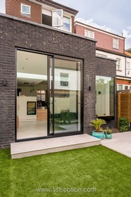 Eatonville - family home modern extension renovation 1930s house minimalistic european - thumbnail