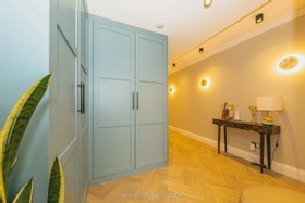 Saru - Modern family home crittal doors plants hampstead golders green london shoot location - thumbnail